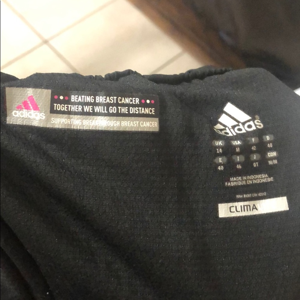 Shorts - Picture 4 of 4